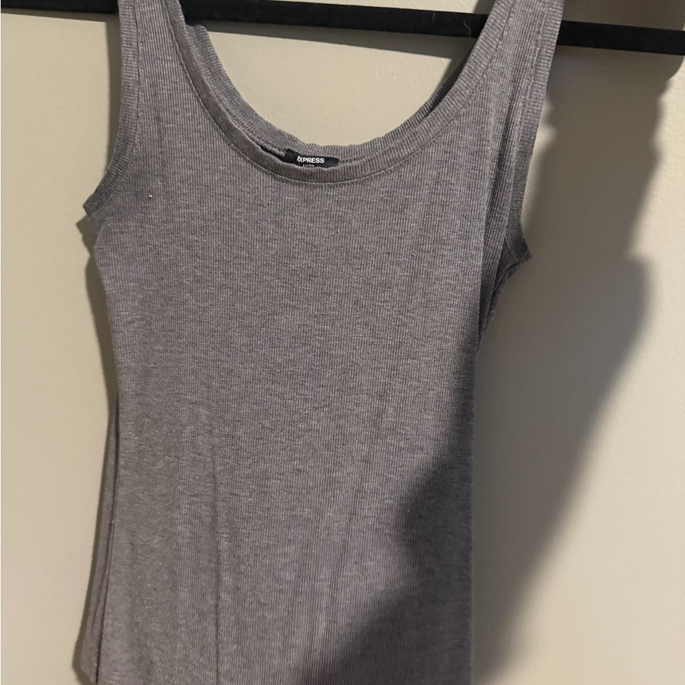 Bundle- Express Tank Tops - Picture 3 of 3